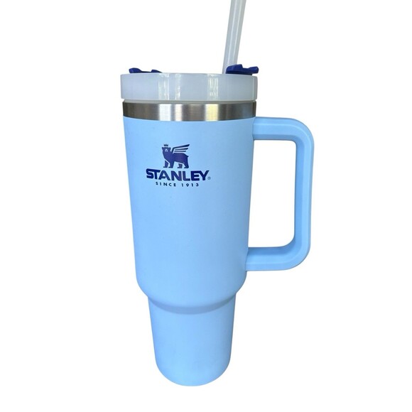 Stanley Quencher H2.O FlowState Tumbler Mug Cornflower Blue 40oz Includes Straw - Picture 1 of 11